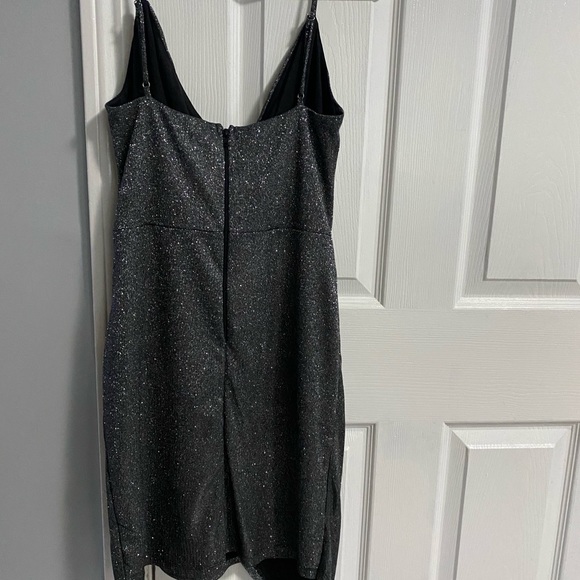 Windsor asymmetrical dress - Picture 2 of 3